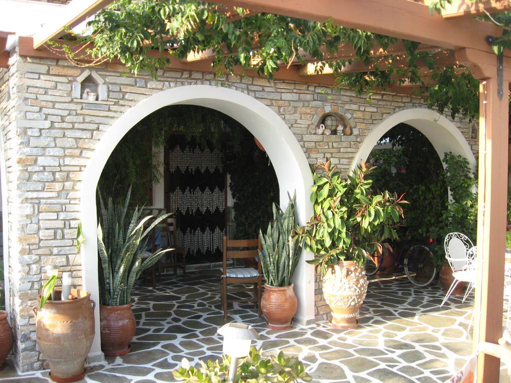 Pension Irini-Vicky Иос Экстерьер фото