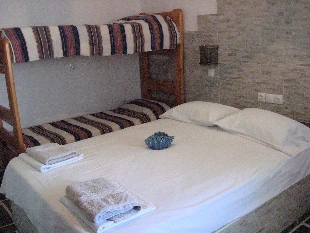 Pension Irini-Vicky Иос Экстерьер фото